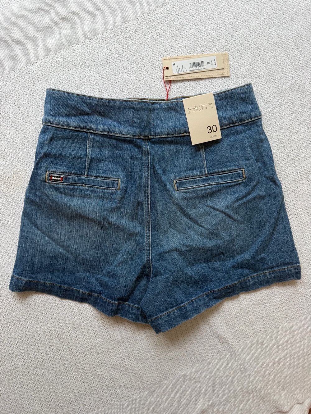 Alice + Olivia Vintage-Style Patch Pocket Denim Shorts in Blue - Picture 2 of 4